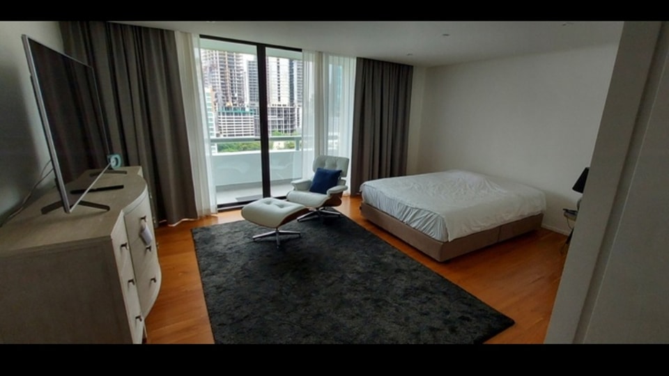 Somkid Gardens Condo 