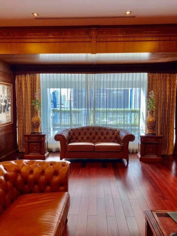 Le Raffine Condo  