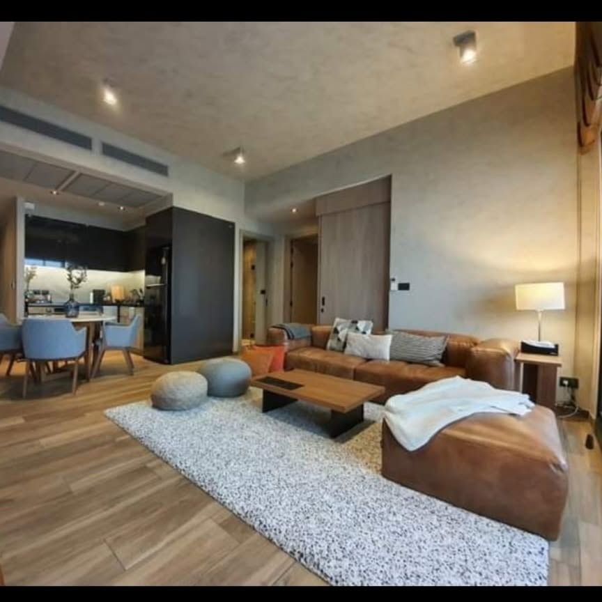 The Loft asoke by Raimon Land